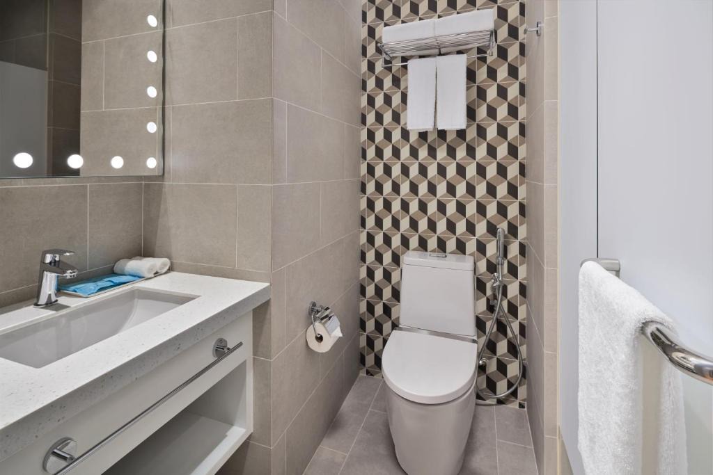 Lavender Hotel | Holiday Inn Express Singapore Serangoon by IHG