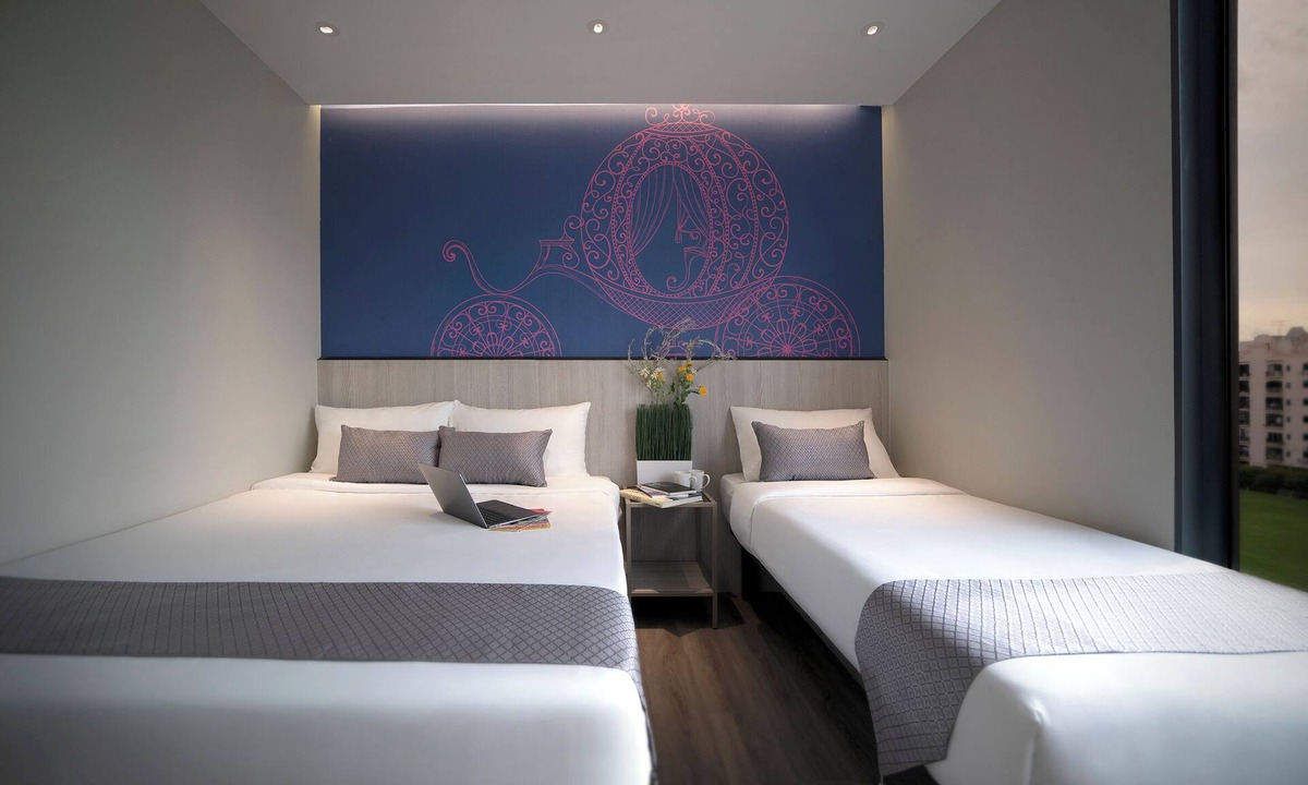 Red Light District Hotel | Hotel 81 Lucky