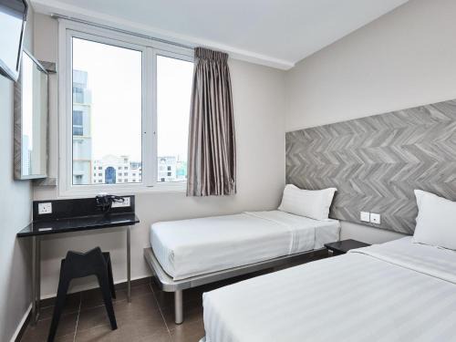 Red Light District Hotel | ibis budget Singapore Ruby