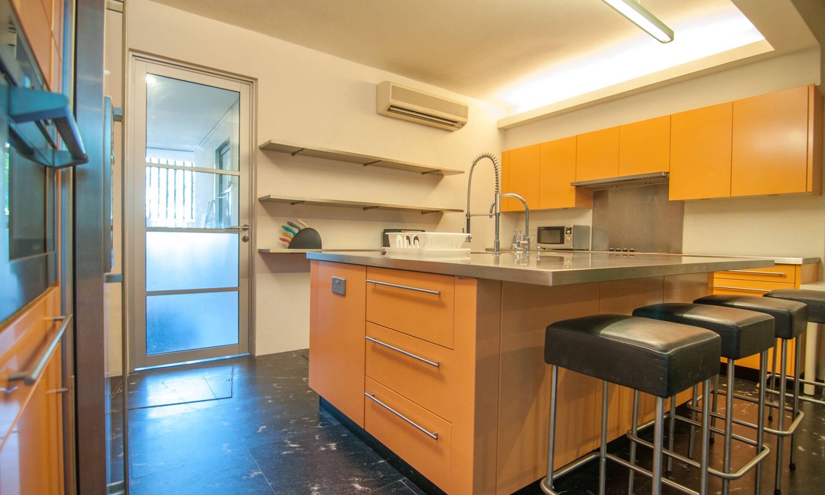 Emerald Hill Apartment | Orchard Studio with Awesome Kitchen 8