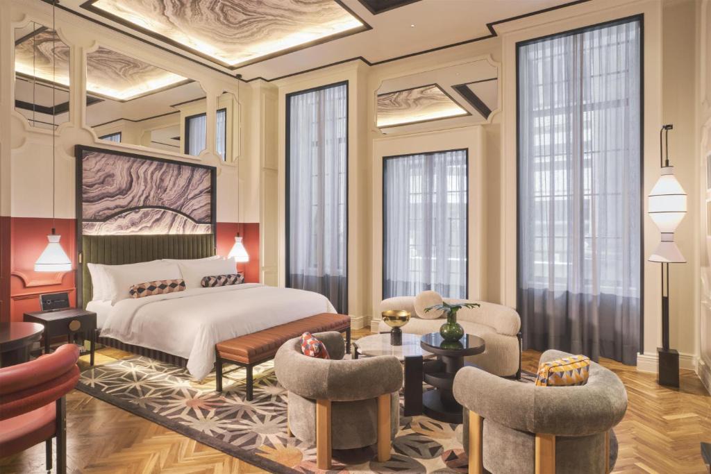Downtown Singapore Hotel | QT Singapore