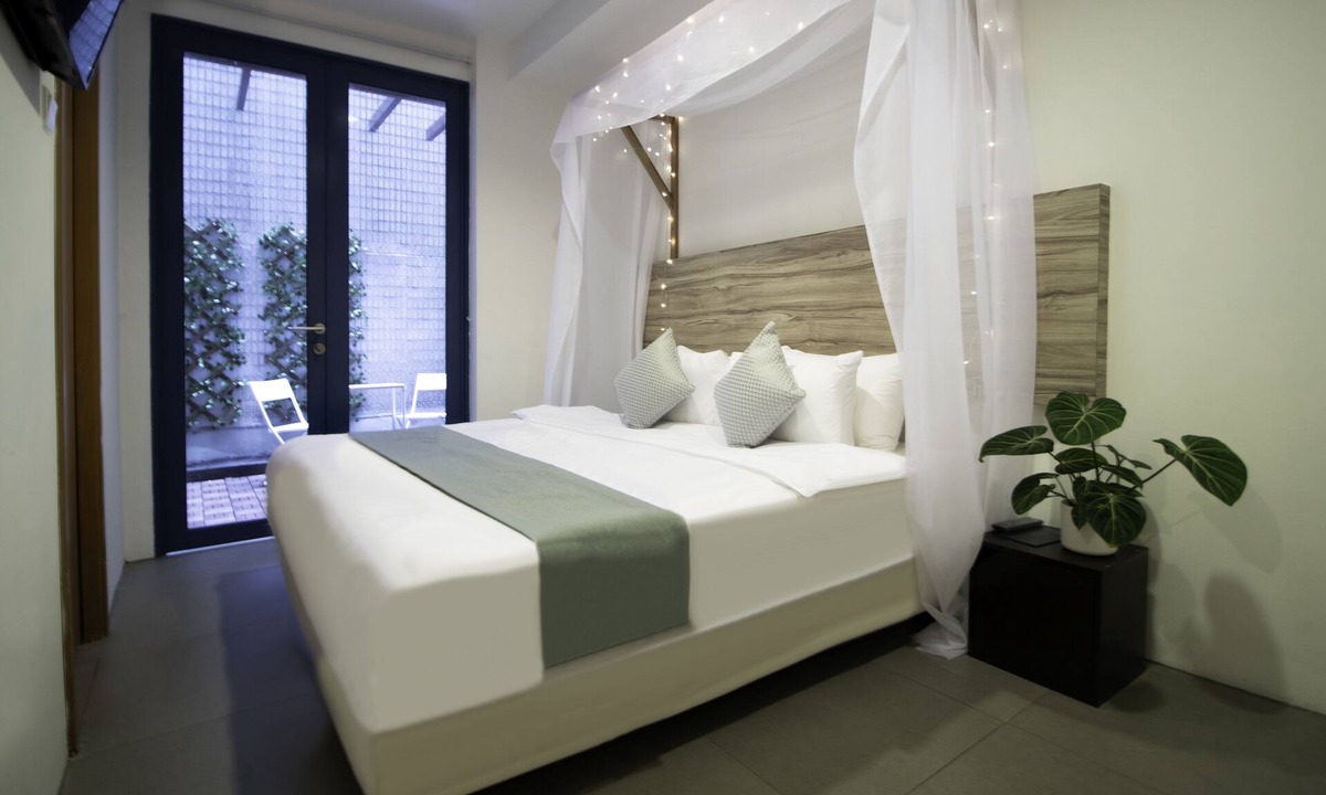 Colonial District Hotel | Victoria Hotel, a NuVe Group Collection
