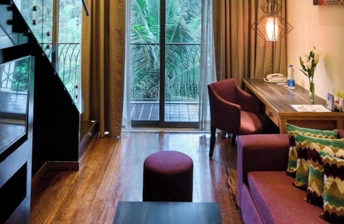 Pasir Ris Hotel | 2-Storey Beach Loft at an Attractions-Packed Beach Resort