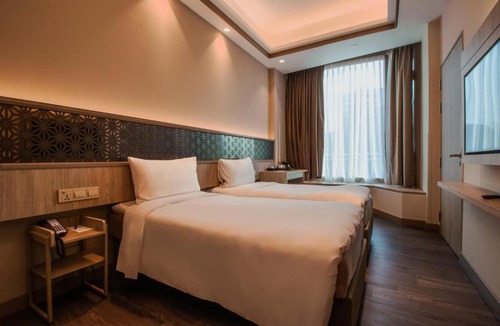 Jalan Besar Hotel | Aqueen Prestige Hotel Jalan Besar