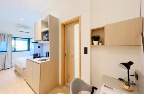 Singapore River Hotel | Coliwoo 298 River Valley - CoLiving