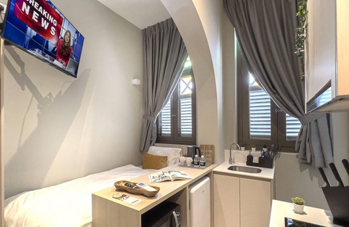 Kallang Hotel | Coliwoo Hotel Gay World