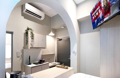 Kallang Hotel | Coliwoo Hotel Gay World