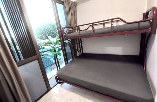Geylang Apartment | Comfortable Condo Room Living for two! 8 Mins to MRT