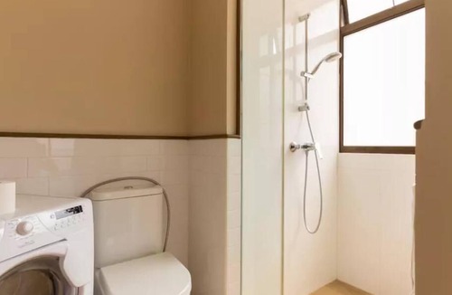 River Valley Apartment | Cozy Premium Studio Room Near Orchard Road / Somerset MRT
