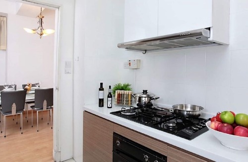 Orchard Apartment | Deluxe 3-bedroom apartment in Orchard
