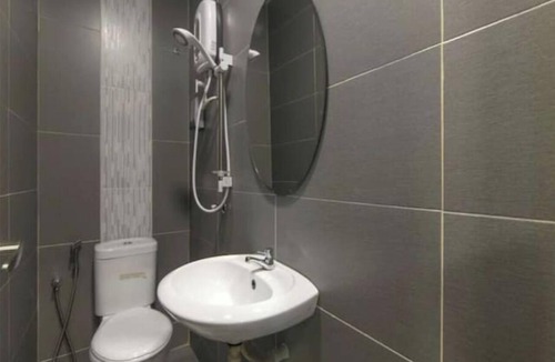 Jalan Besar Hotel | Double Standard Room @Covenient Farrer Hotel SG 2