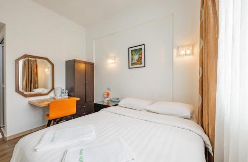 Red Light District Hotel | GoStay Hotel