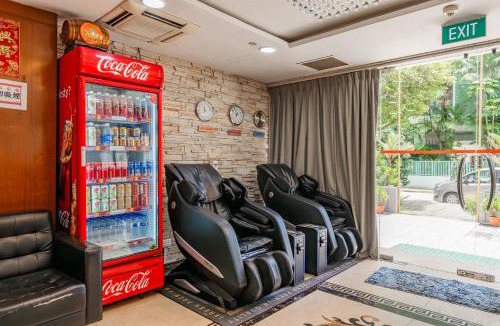 Red Light District Hotel | GoStay Hotel