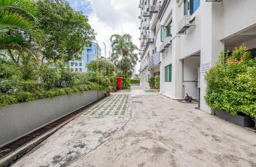 Red Light District Hotel | GoStay Hotel