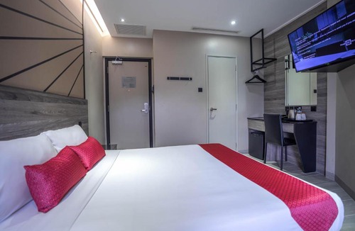 Red Light District Hotel | Hotel 81 Orchid