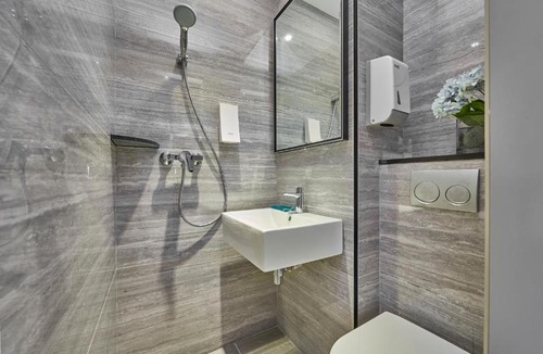 Red Light District Hotel | Hotel 81 Orchid
