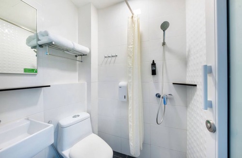 Red Light District Hotel | ibis budget Singapore Dahlia