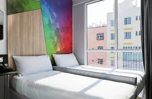 Red Light District Hotel | ibis budget Singapore Olive