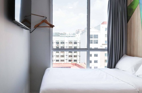 Red Light District Hotel | ibis budget Singapore Olive