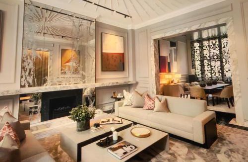 Chinatown Apartment | Luxury House For Family Near Downtown