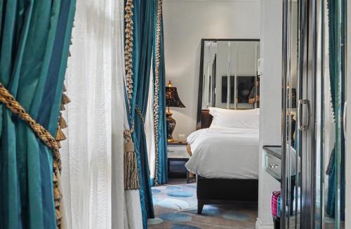 Chinatown Hotel | Mosaico House