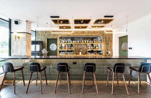 Farrer Park Apartment | Owen House by Hmlet