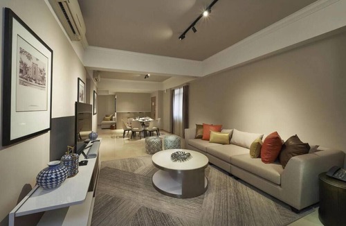 Orchard Apartment | SPACIOUS THREE-BEDROOM PREMIER RESIDENCE WITH STUDY AND FAMILY COMFORT