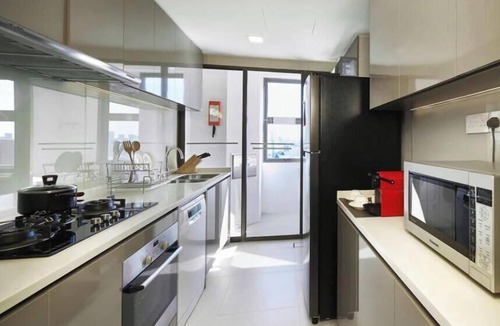Tanglin Apartment | SPACIOUS TWO BEDROOM APARTMENT WITH MODERN FAMILY FRIENDLY COMFORT