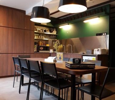 Outram Hotel | Wink at Mosque Street