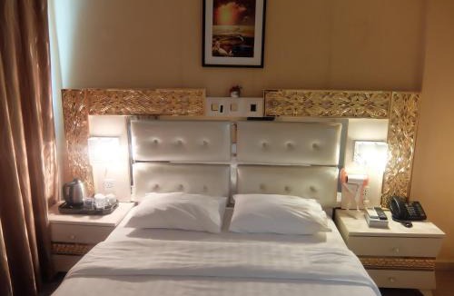 Red Light District Hotel | YaJu Hotel
