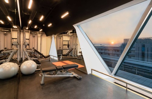 South East Division Hotel | YOTELAIR Singapore Changi Airport