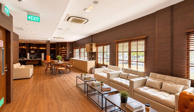 Bugis Social- Newly Renovated