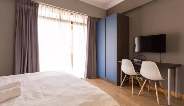 Cozy Premium Studio Room Near Orchard Road / Somerset MRT in Singapore