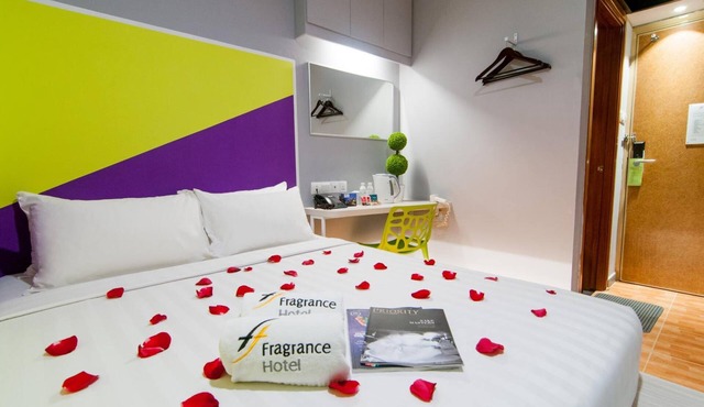 Fragrance Hotel - Rose