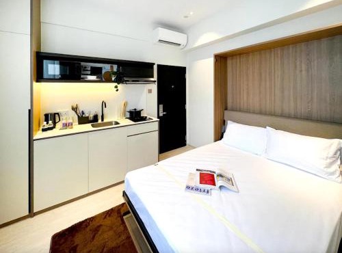 Hmlet Essentials Novena