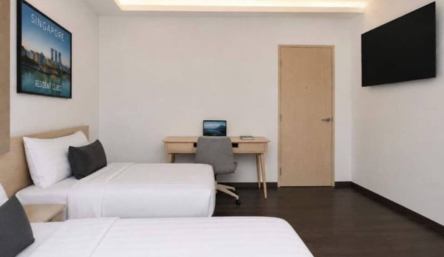 Standard Twin Bed Room @ Rochor Hotel 2 in Singapore