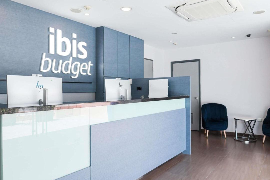 Red Light District Hotel | ibis budget Singapore Tulip