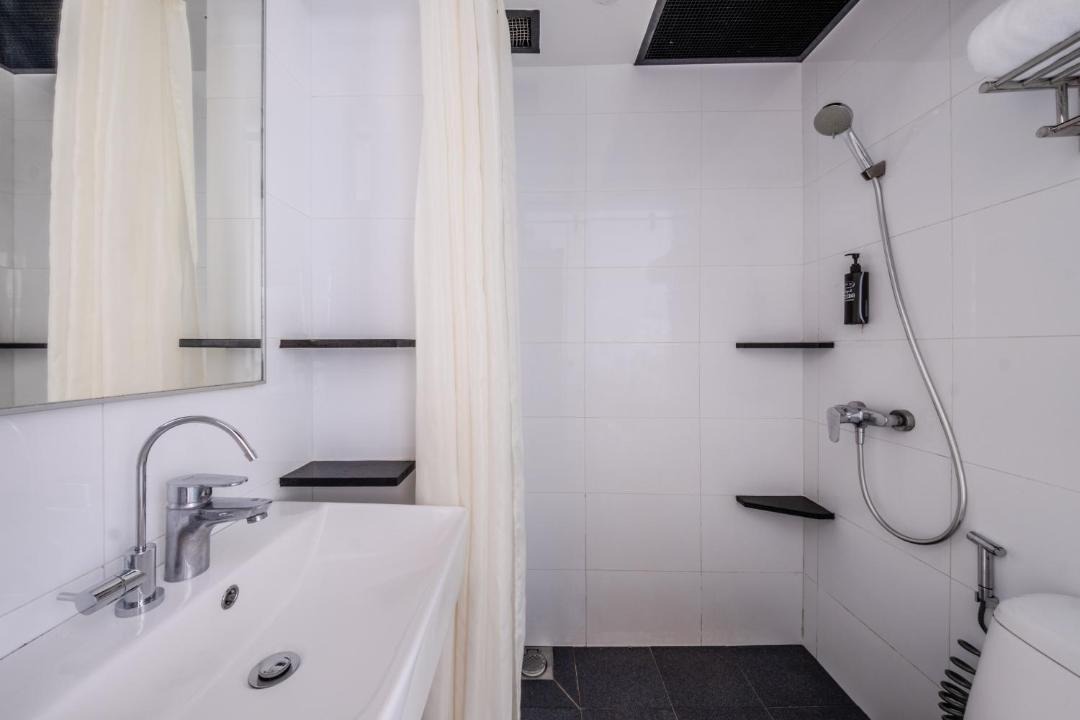 Red Light District Hotel | ibis budget Singapore Vanda