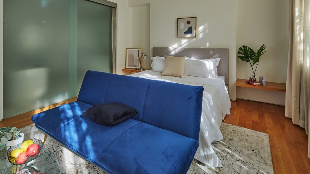 Photo of Bedroom in Emerald Hill