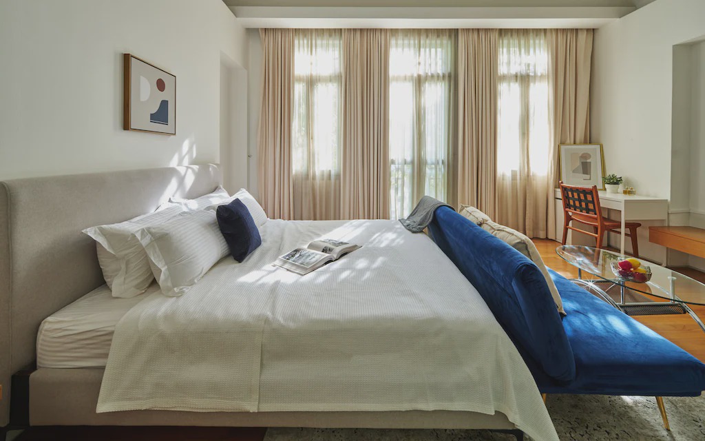 Photo of Bedroom in Emerald Hill