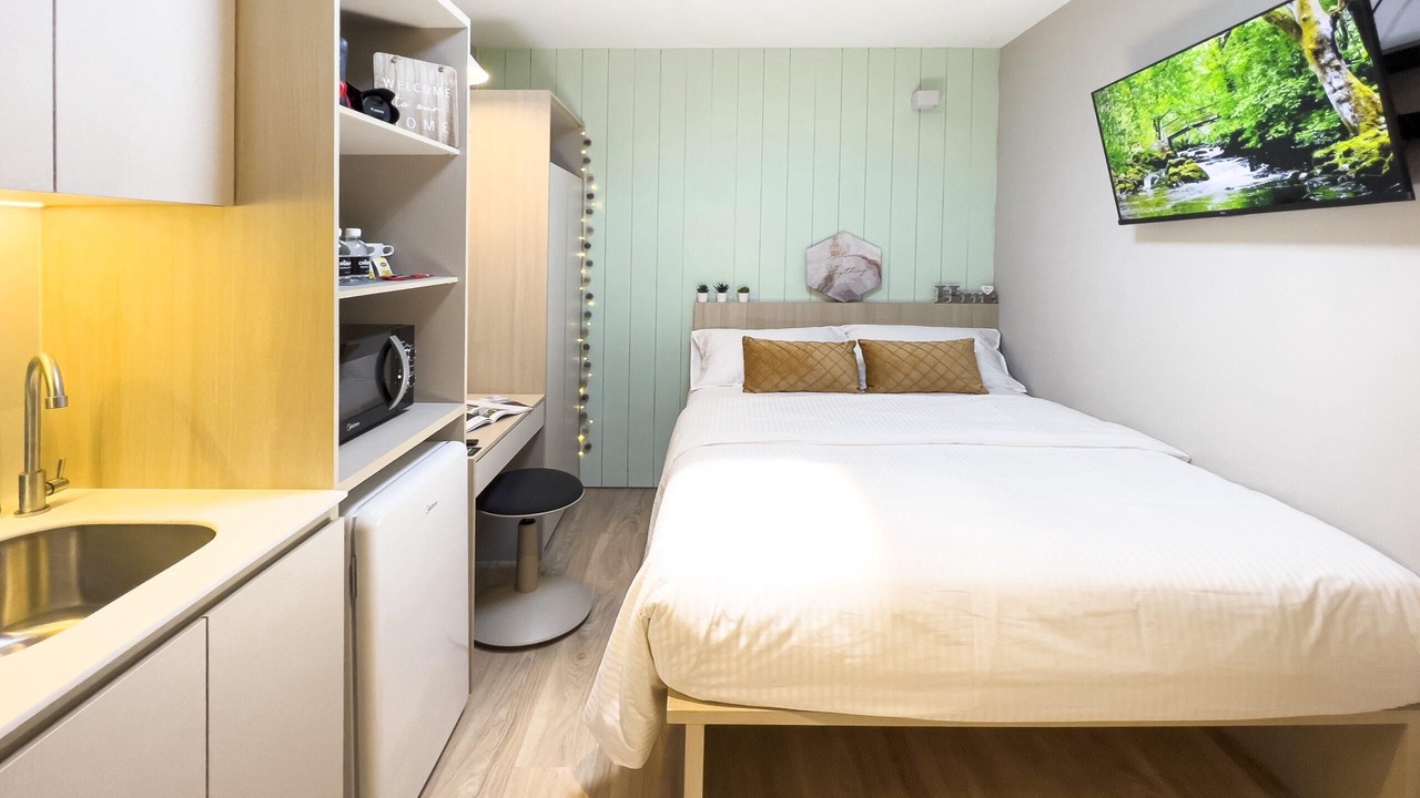 Photo of Bedroom in Kallang