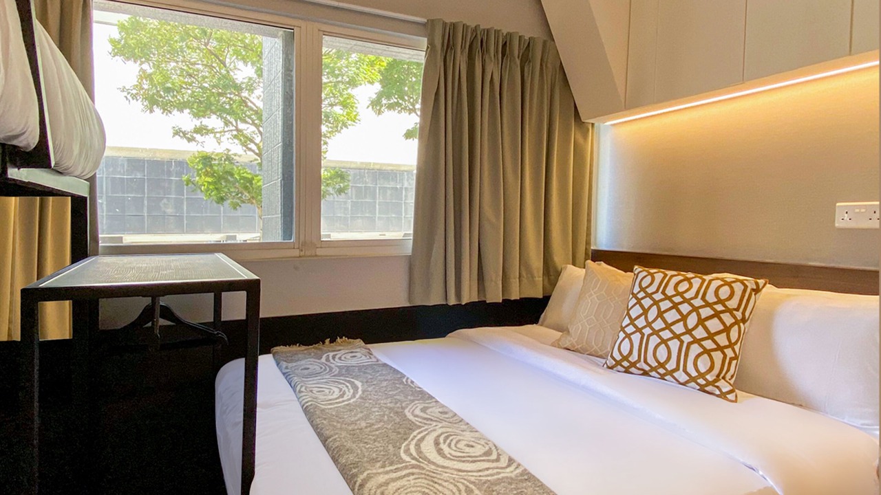 Photo of Bedroom in Colonial District
