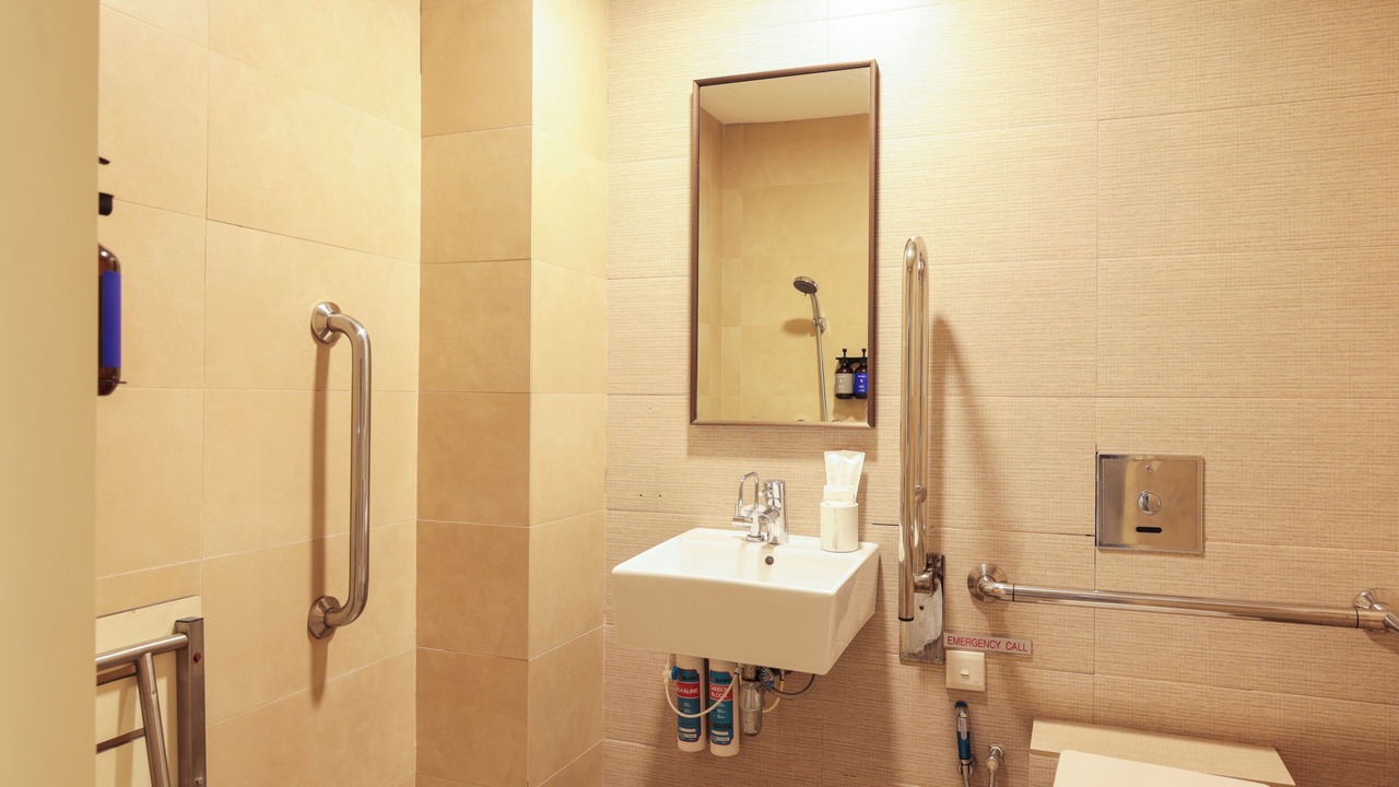 Photo of Bathroom in Thomson Road
