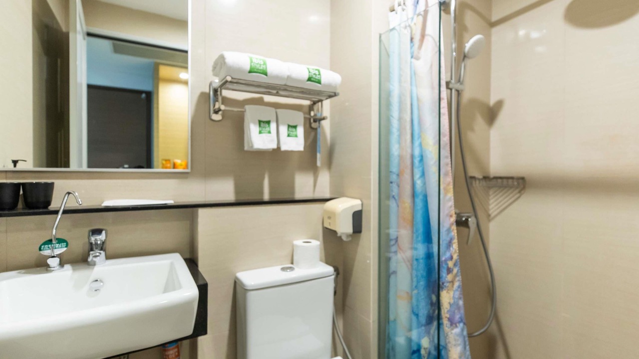Photo of Bedroom in Bencoolen
