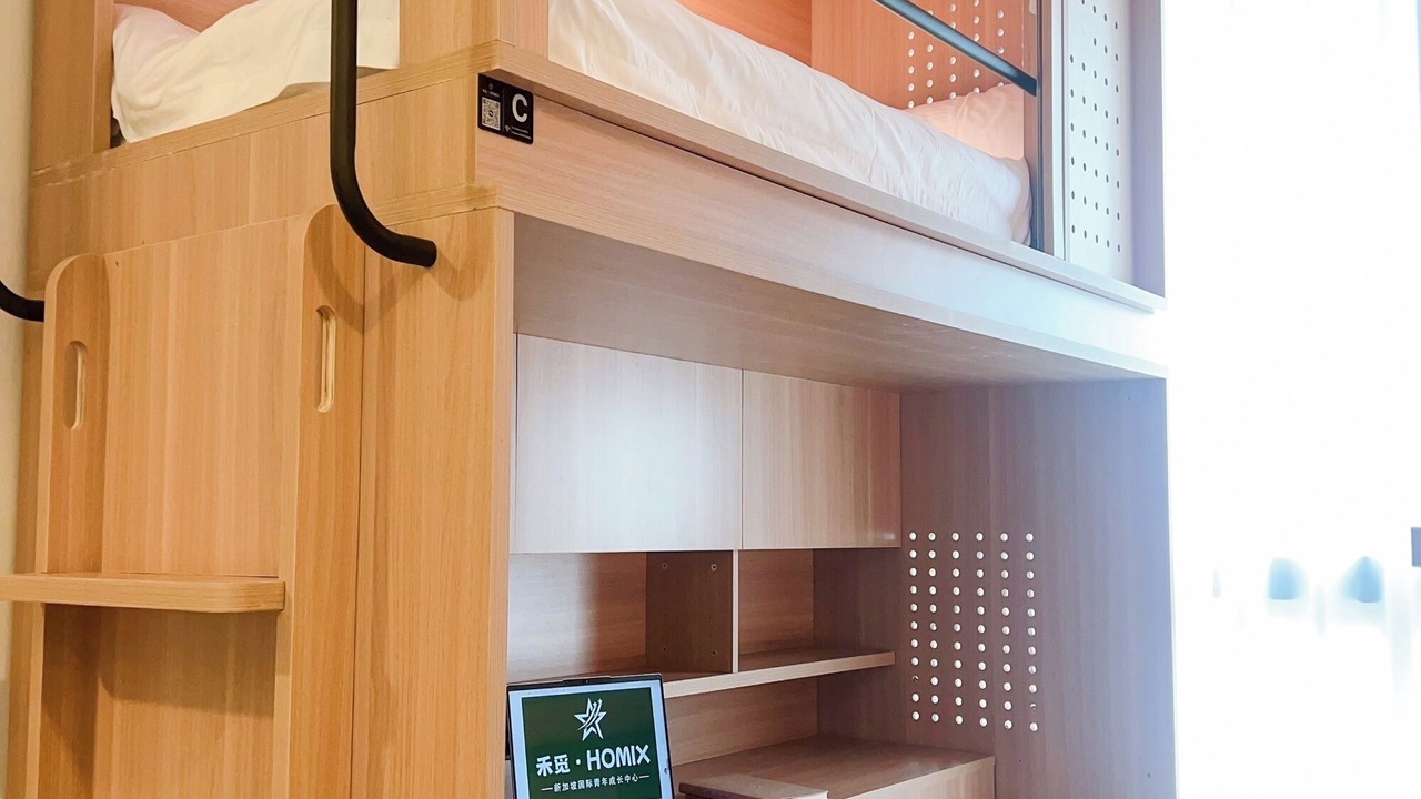 Photo of Bedroom in Thomson Road