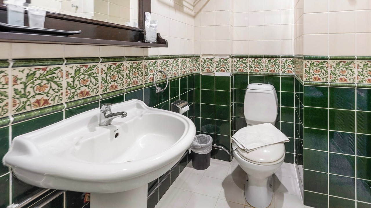 Photo of Bathroom in Outram