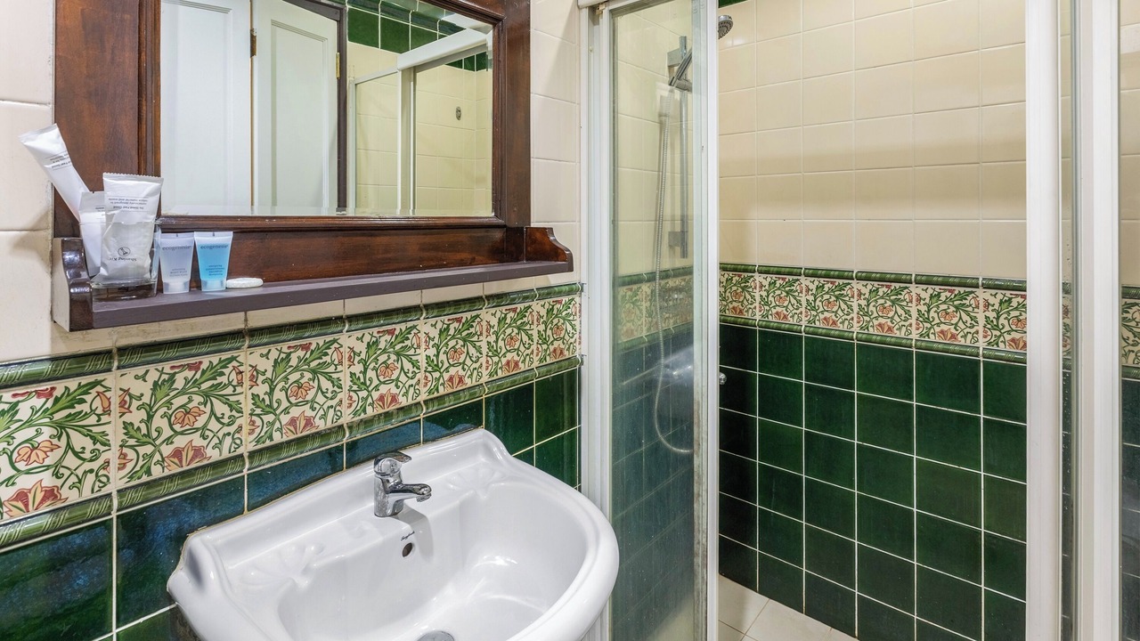Photo of Bathroom in Outram