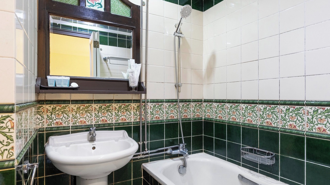Photo of Bathroom in Outram