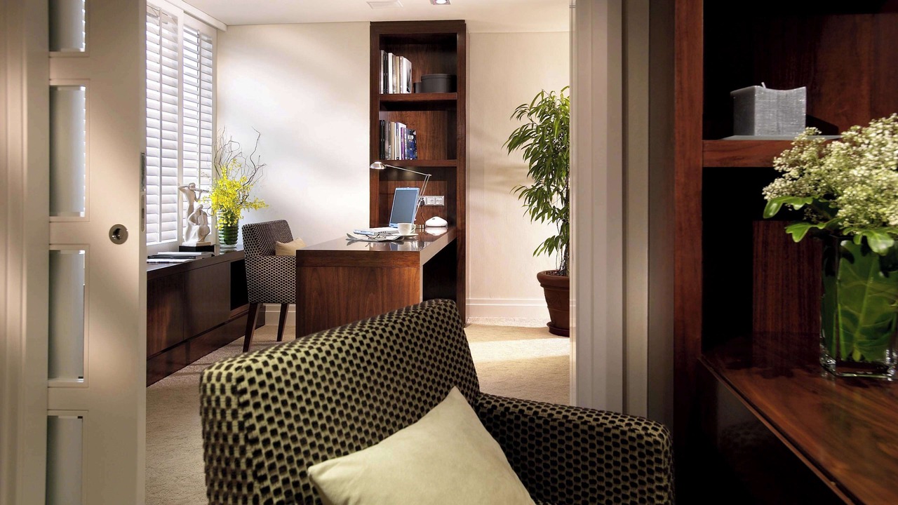 Photo of Bedroom in Colonial District