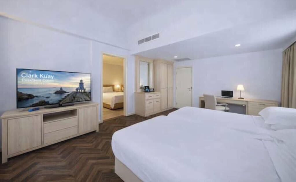 Photo of Bedroom in Singapore River